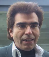 Nasser Azam to paint in Antarctica