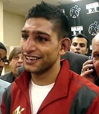 Amir Khan defeats Marcos Maidana