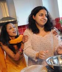 Behna (Sisters) by Kali Theatre