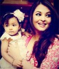 Aishwarya adores Aaradhya Bachchan