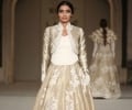 Kareena Kapoor stuns in Rohit Bal's Lakmé S/R 2016 Finale
