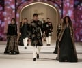 Kareena Kapoor stuns in Rohit Bal's Lakmé S/R 2016 Finale