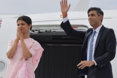 Does-Akshata-Murtys-G20-Outfits-make-her-Fashion-Royalty_-17