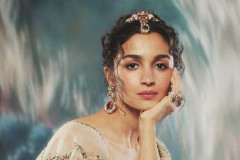Alia02