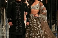 Bollywood Stars Shine at Manish Malhotra’s Zween Couture Show