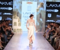 Showstopper Kalki Koechlin walks for Nishka Lulla