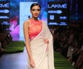 Model walks for Satya Paul
