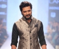 Showstopper Riteish Deshmukh