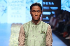 Lakme Fashion Week SR18