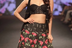LFW-SR18-17