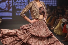 LFW-SR18-21