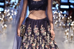 LFW-SR18-23