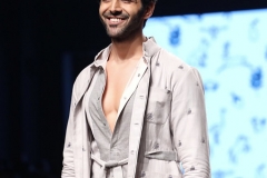 LFW-SR18-28