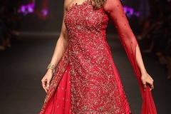 LFW-SR18-35