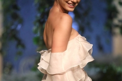 LFW-SR18-39