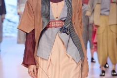 LFW-SR18-48
