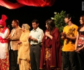 Cast and Desi Ronka