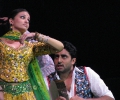 Abhishek & Ash@Unforgettable Tour 2008