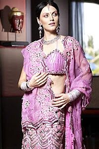 Yanna Gupta - Bollywood Lengha