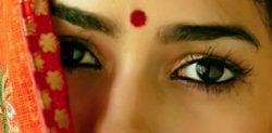 The Bindi – a Dot of Indian Fashion