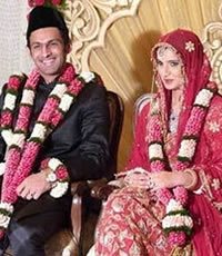 Saniz Mirza and Shoaib Malik on their wedding day