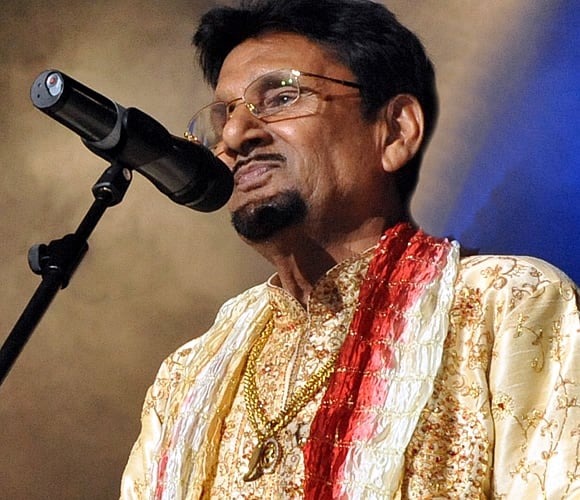 Kuldeep Manak on stage