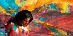 Vesa Kivinen paints Veena Malik for Artevo