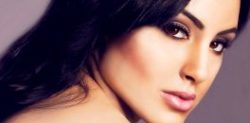 Deana Uppal takes over Bollywood