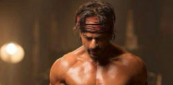 Shahrukh Khan reveals new 8 Pack