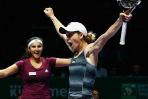 Saniya Mirza Sex - Sania Mirza wins Doubles Title at WTA Finals 2014 | DESIblitz