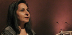 British-Asian poet Imtiaz Dharker will become the first non-white woman to receive the Queen’s Gold Medal for Poetry.