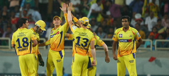How did MS Dhoni lead CSK to the IPL 8 Final?