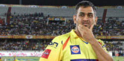 How did MS Dhoni lead CSK to the IPL 8 Final?