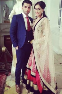 Desi Rascals Arshina Akshay
