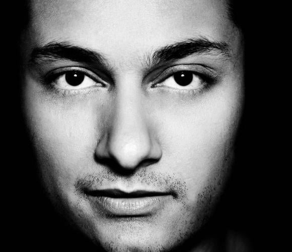 Raghav speaks to DESIblitz about his storied music career and his latest record.