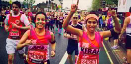 Kiran Gandhi, mwanablogu na mpiga ngoma mwenye umri wa miaka 26, anaelezea kwanini alikimbia Marathon ya London mnamo Aprili 2015 bila tampon wakati wa kipindi chake.