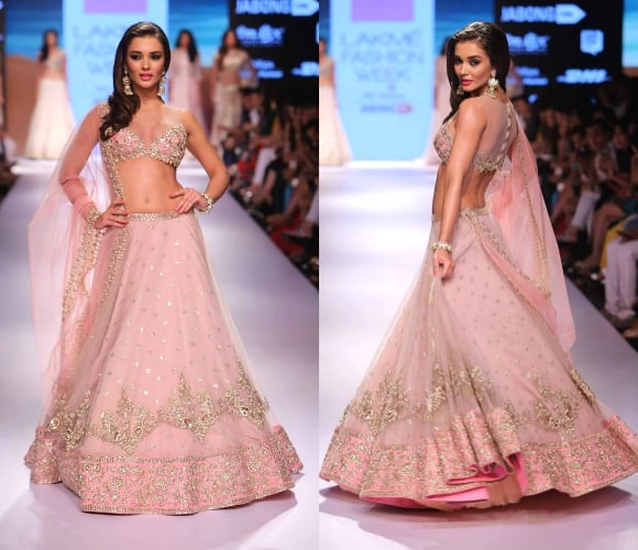 Best Bollywood Showstoppers at Lakmé 2015