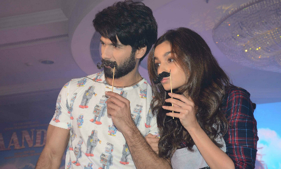 Shaandaar is directed by Vikas Bahl and will be released on October 22, 2015.