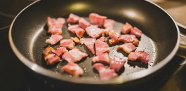 Processed Meats and Bacon can cause Bowel Cancer
