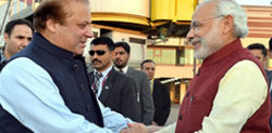 Modi meets Sharif in Surprise visit to Pakistan