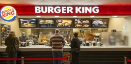 Burger King has become the first fast food chain in the UK to sell alcohol.