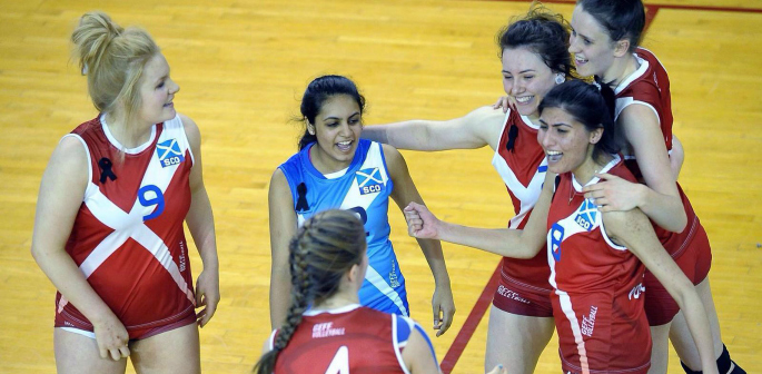 Sisters Priya and Raveen Gill take on Scottish Volleyball
