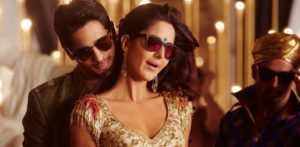 Sidharth & Katrina Kaif groove to 'Kala Chashma'