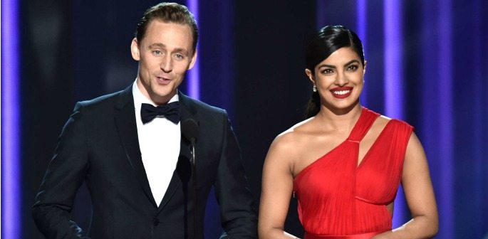 Priyanka Chopra swoons over Tom Hiddleston at Emmys 2016?