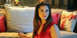 Sunny Leone is a Sexy Business Woman in Beiimaan Love