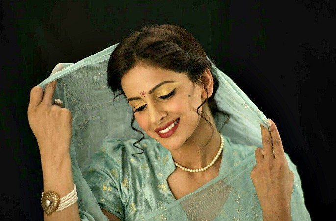 Saba Qamar's Bollywood Journey ~ Hum Sab Umeed Say Hain to Hindi Medium