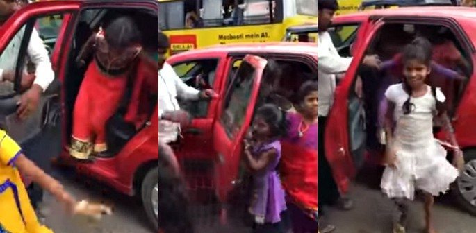20 બાળકોને ભારતમાં વન સ્મોલ કાર દ્વારા પરિવહન કરવામાં આવે છે