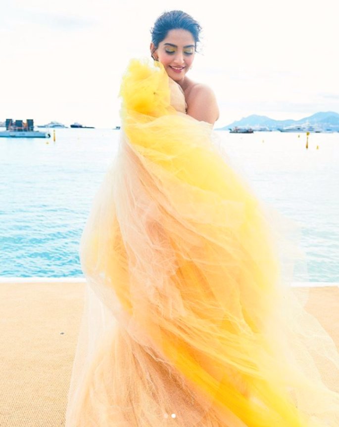 Sonam Kapoor is a Sunset Princess at Cannes 2018