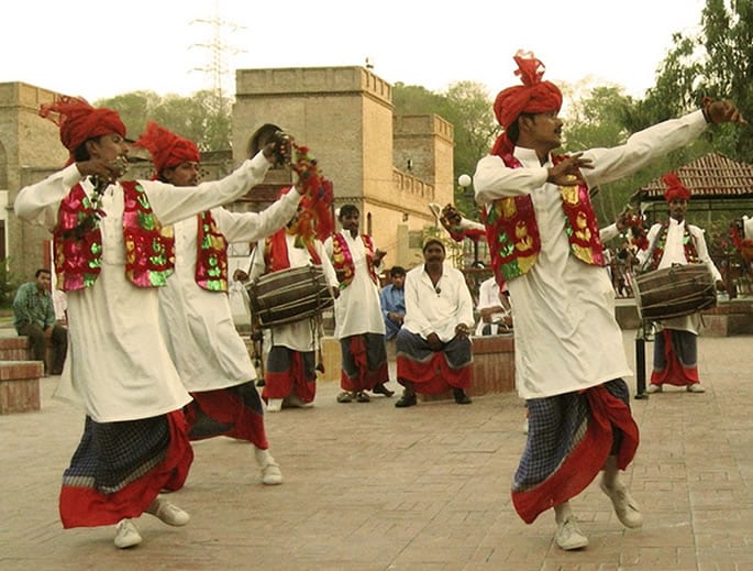 Dances of Pakistan - Bhangra