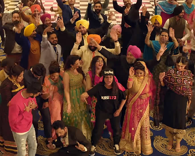 Hard Kaur drops Aunty Dance Kar her First Punjabi Rap song crazy